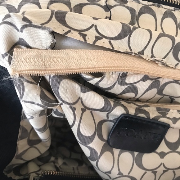 Coach Handbag - Picture 7 of 8